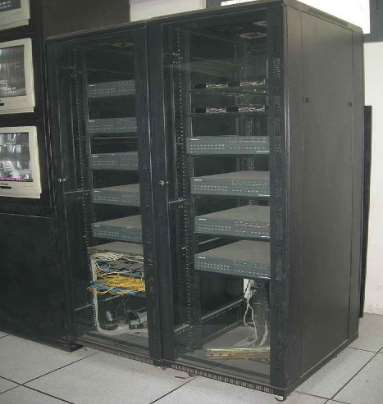 鞍山机柜生产厂家 机房里42u标准机柜有什么规格